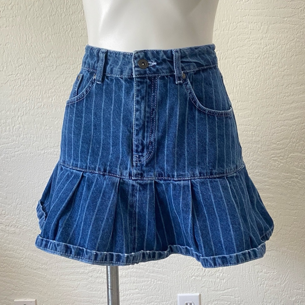 Ragged Blue Striped Jean mini flared skirt - sz 30 - cotton